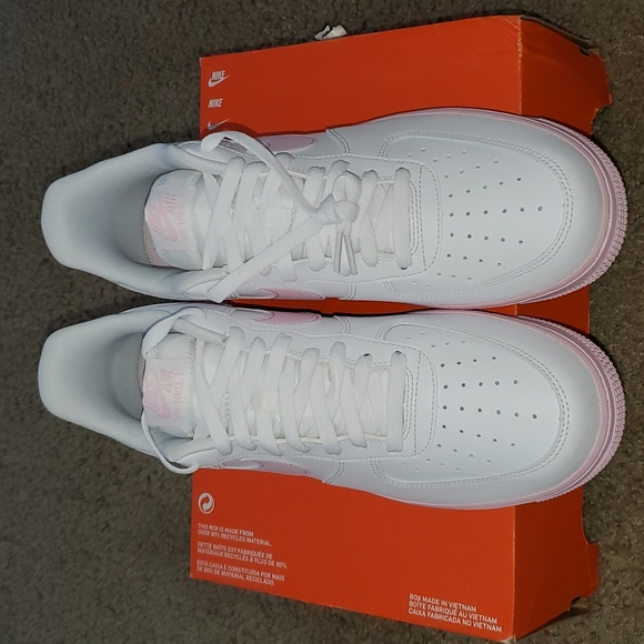 Very Rare New Air Force Ones - Picture 4 of 8